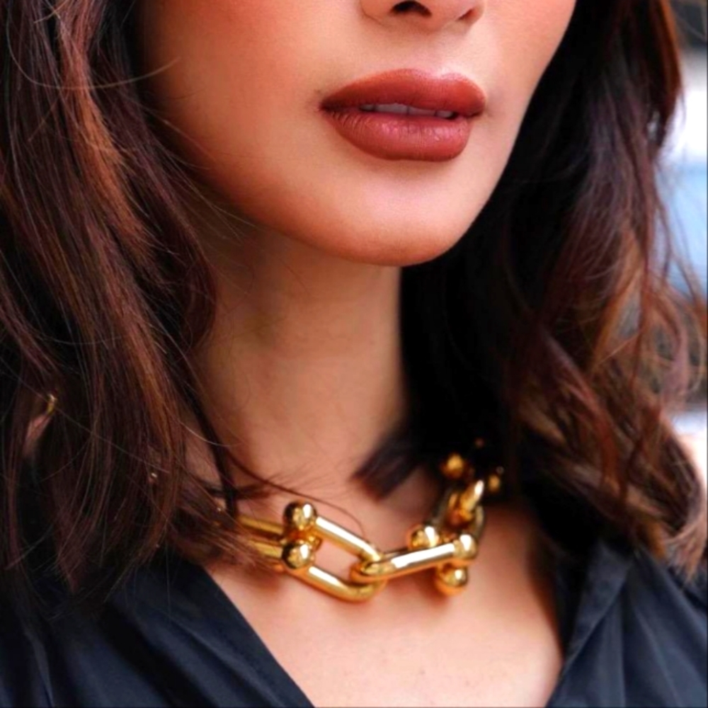 Luxury inspired chooker necklace